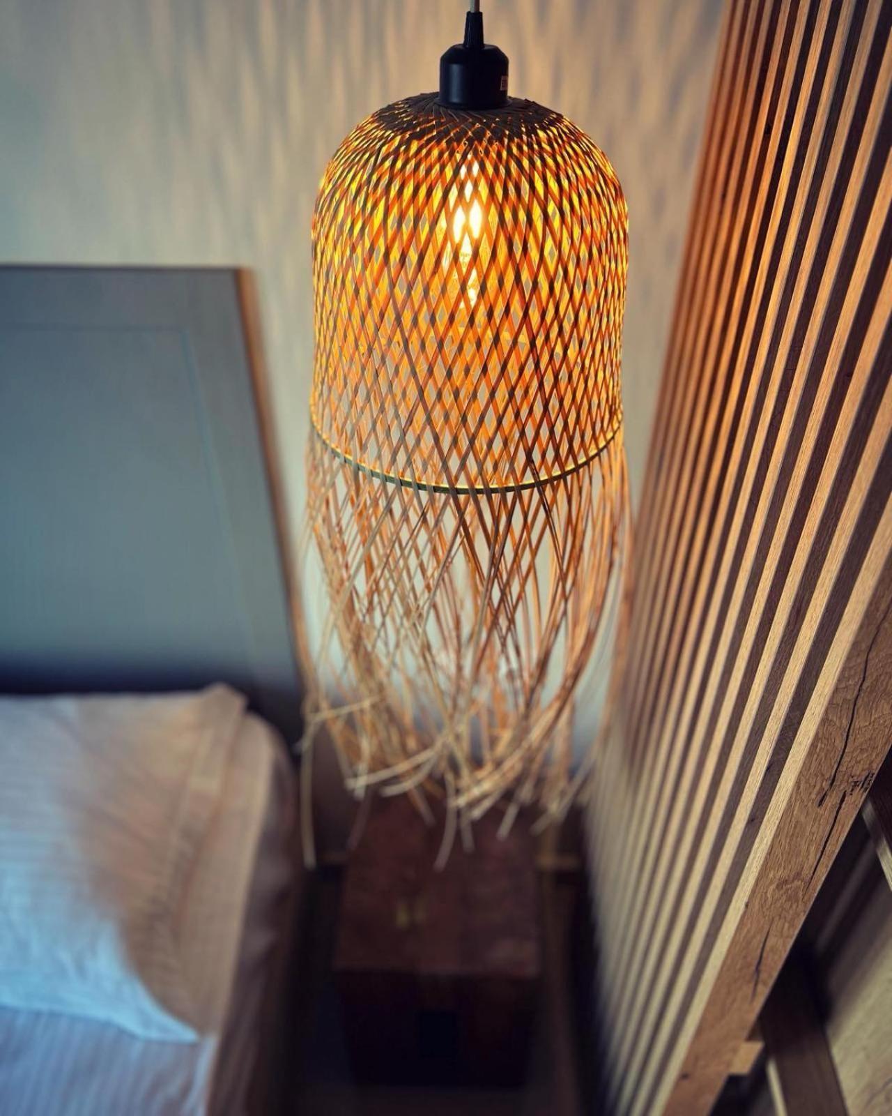 Luxurious Wooden Detail Flat In City Center Chalkís Eksteriør bilde